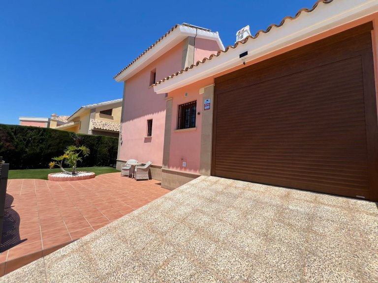 Villa for Sale in Algorfa, Alicante 46