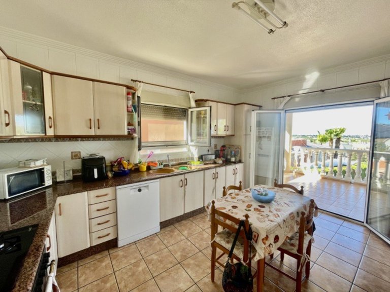Villa for Sale in Costa Blanca Ciudad Quesada, Alicante 13