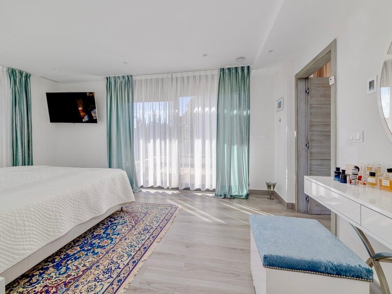 Villa for Sale in Costa Blanca Torrevieja, Alicante 9