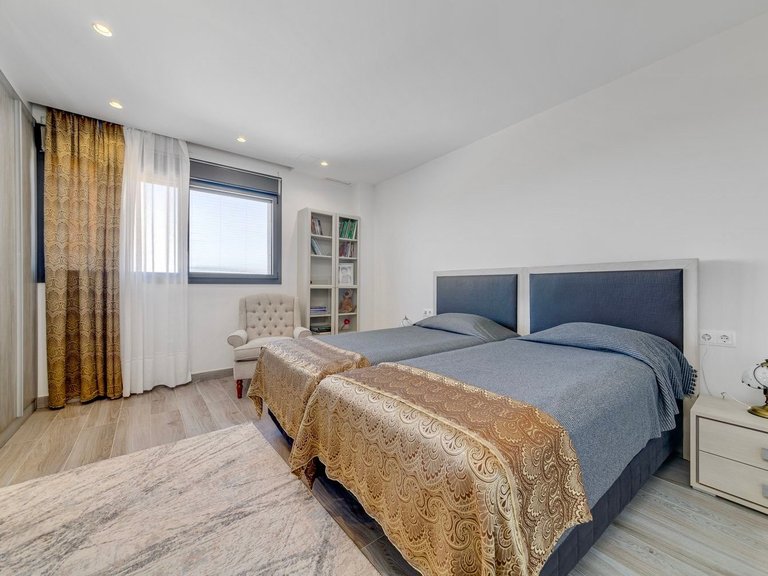 Villa for Sale in Costa Blanca Torrevieja, Alicante 11