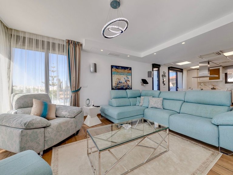Villa for Sale in Costa Blanca Torrevieja, Alicante 20