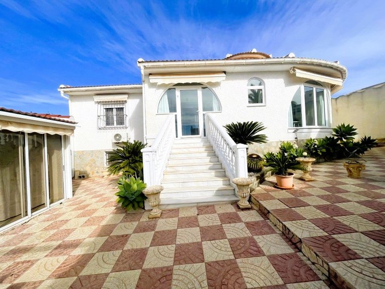 Villa for Sale in Costa Blanca Ciudad Quesada, Alicante 4