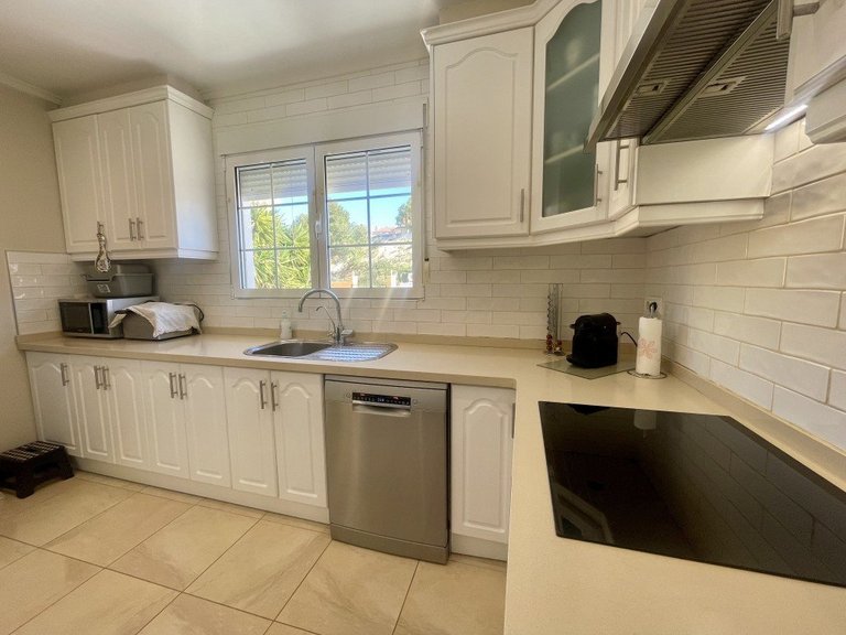 Villa for Sale in Inland Urb. La Marina, Alicante 15