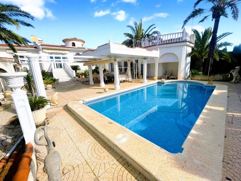 Villa for Sale in Costa Blanca Ciudad Quesada, Alicante 1