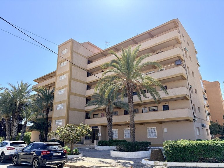Apartment for Sale in Guardamar Del Segura, Alicante 1