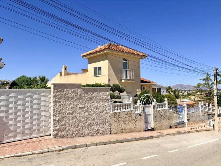 Villa for Sale in Ciudad Quesada, Alicante 1