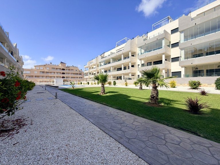 Apartment for Sale in Costa Blanca Orihuela Costa, Alicante 24