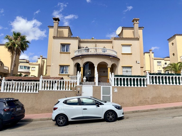 Town House for Sale in Costa Blanca Orihuela Costa, Alicante 17
