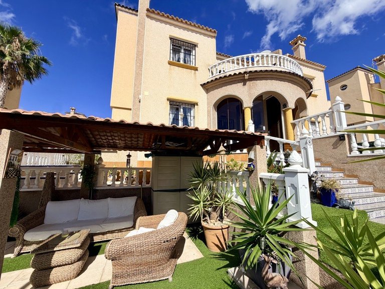 Town House for Sale in Costa Blanca Orihuela Costa, Alicante 1