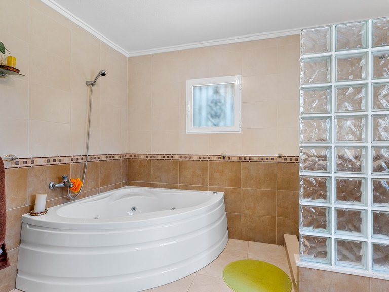 Villa for Sale in Jacarilla, Alicante 29