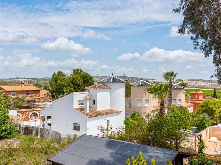 Villa for Sale in Jacarilla, Alicante 33