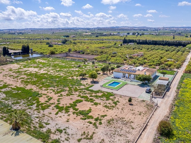 Villa for Sale in Los Montesinos, Alicante 1