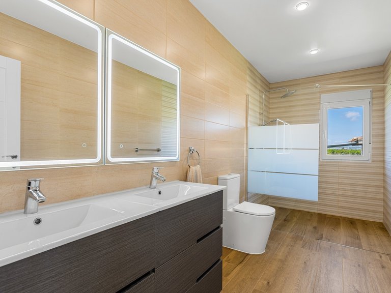 Villa for Sale in Los Montesinos, Alicante 25