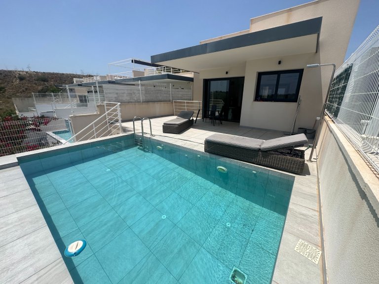 Villa for Sale in Inland San Miguel De Salinas, Alicante 1