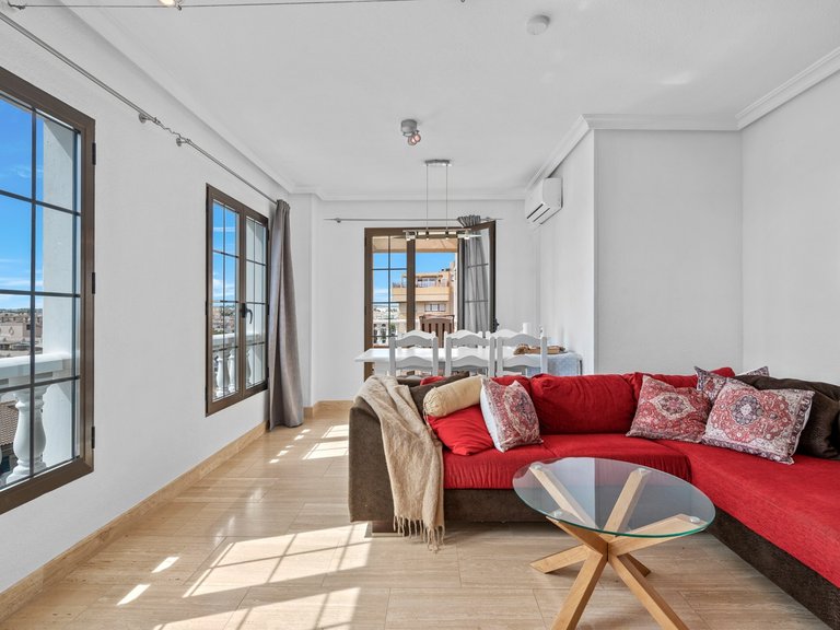 Apartment for Sale in Punta Prima, Alicante 9