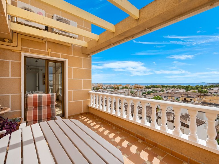 Apartment for Sale in Punta Prima, Alicante 3