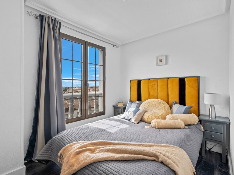 Apartment for Sale in Punta Prima, Alicante 18