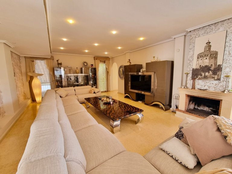 Villa for Sale in La Mata, Torrevieja, Alicante 3