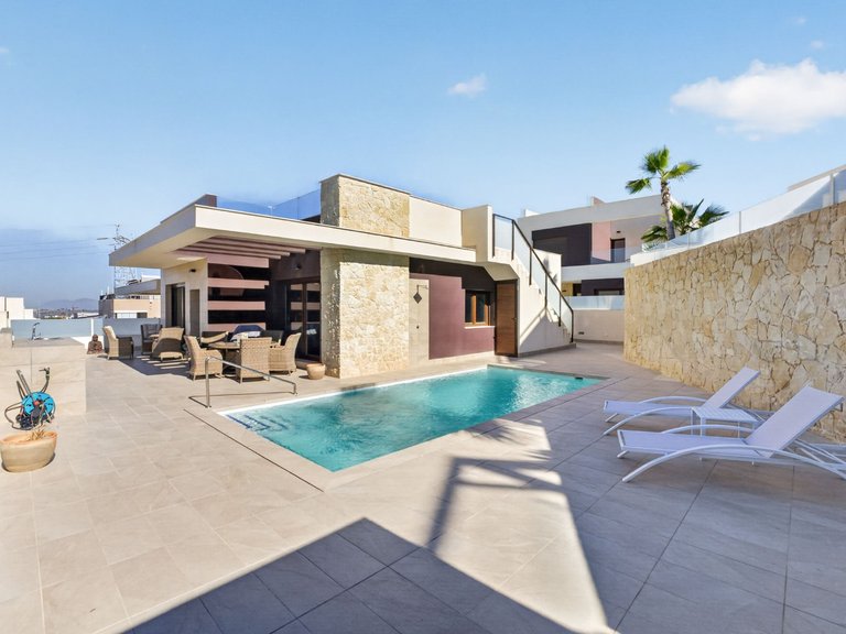 Villa for Sale in Costa Blanca Ciudad Quesada, Alicante 1
