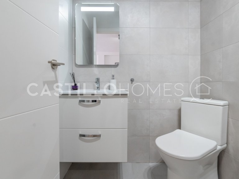 Apartment for Sale in Torrevieja, Alicante 19