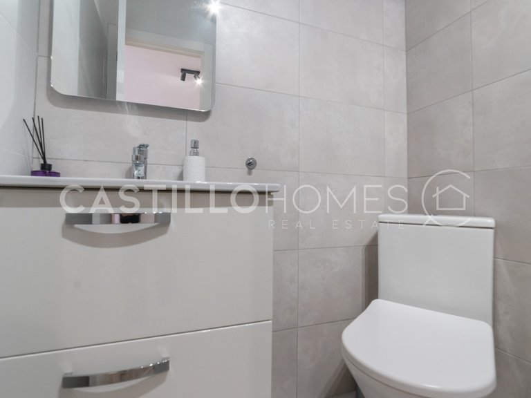 Apartment for Sale in Torrevieja, Alicante 20