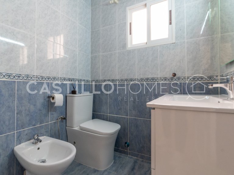 Apartment for Sale in Torrevieja, Alicante 17