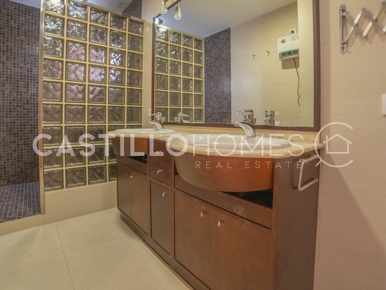 Penthouse for Sale in Torrevieja, Alicante 37