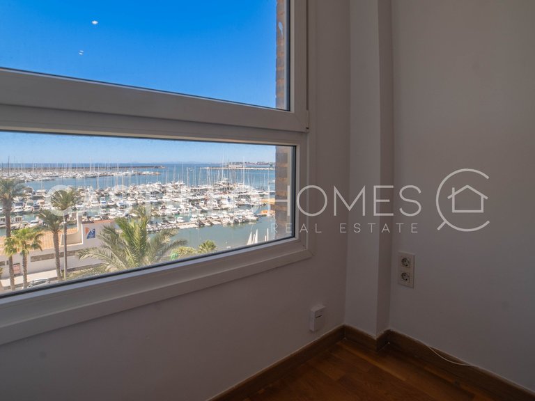 Penthouse for Sale in Torrevieja, Alicante 4