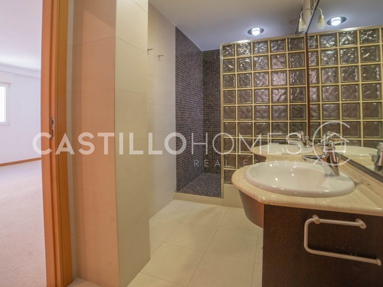 Penthouse for Sale in Torrevieja, Alicante 36