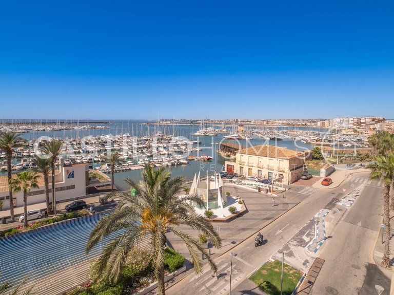 Penthouse for Sale in Torrevieja, Alicante 8