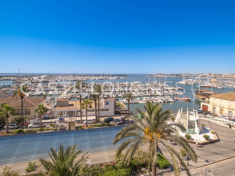 Penthouse for Sale in Torrevieja, Alicante 1