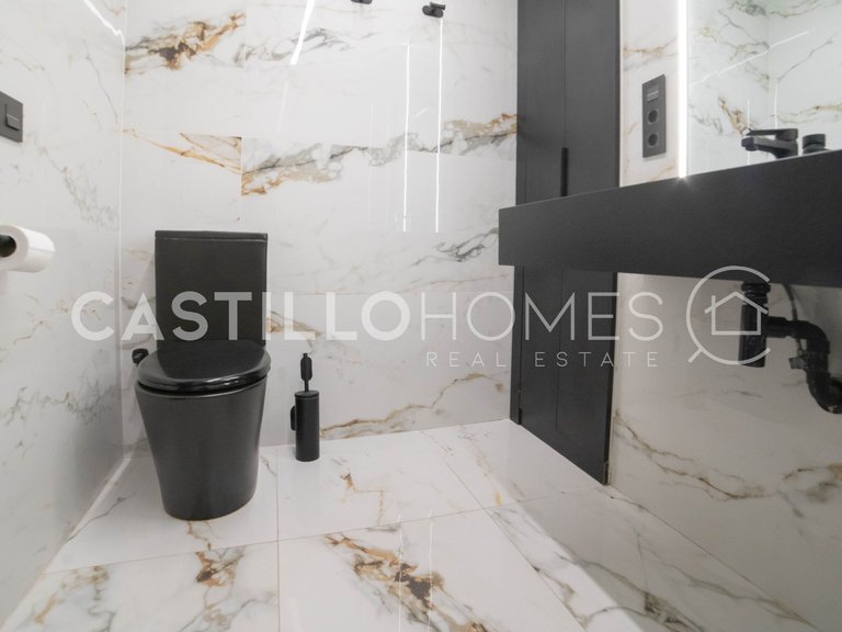Apartment for Sale in Torrevieja, Alicante 3