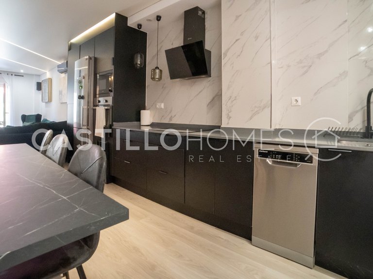 Apartment for Sale in Torrevieja, Alicante 30