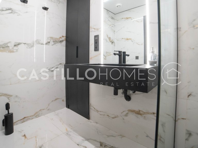 Apartment for Sale in Torrevieja, Alicante 5
