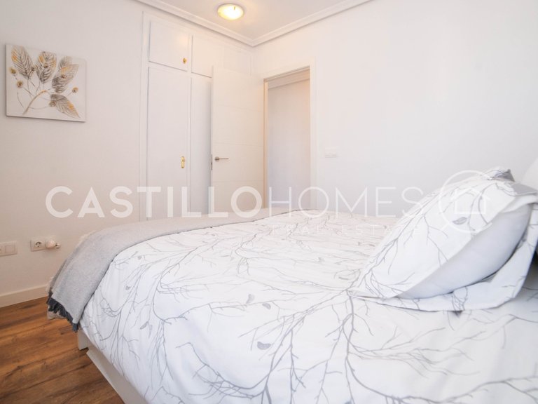 Apartment for Sale in Torrevieja, Alicante 9