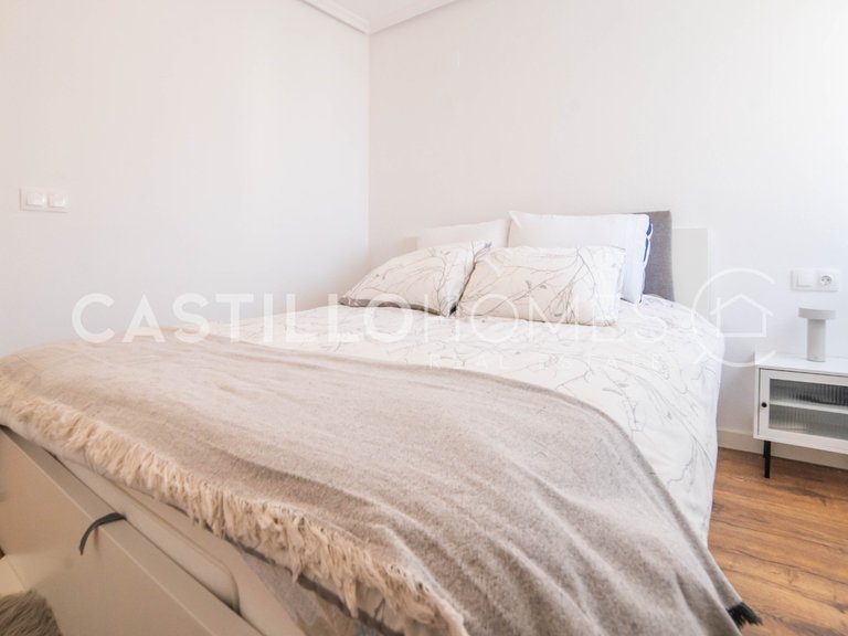 Apartment for Sale in Torrevieja, Alicante 8