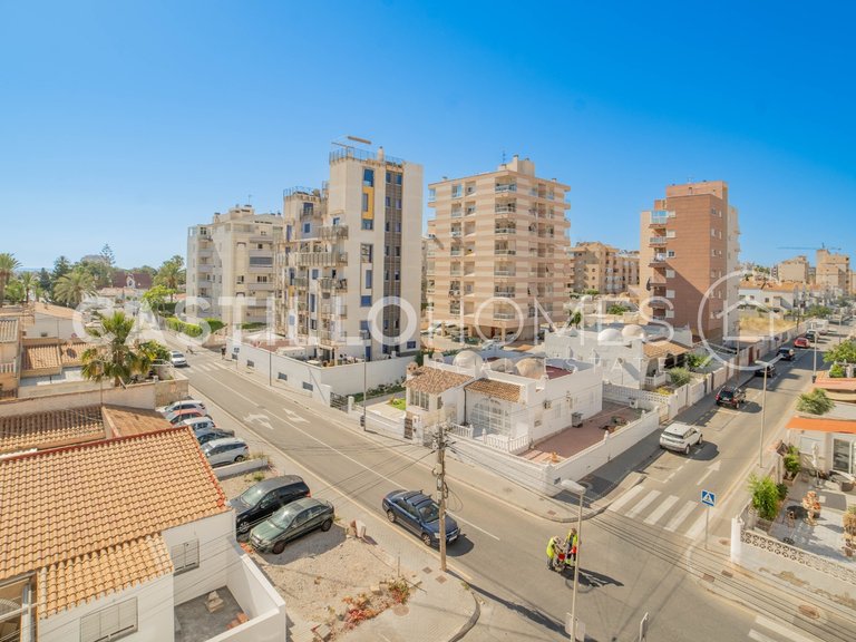 Apartment for Sale in Torrevieja, Alicante 27