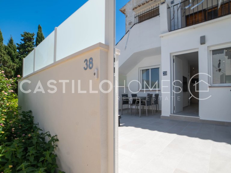 Villa for Sale in Torrevieja, Alicante 2