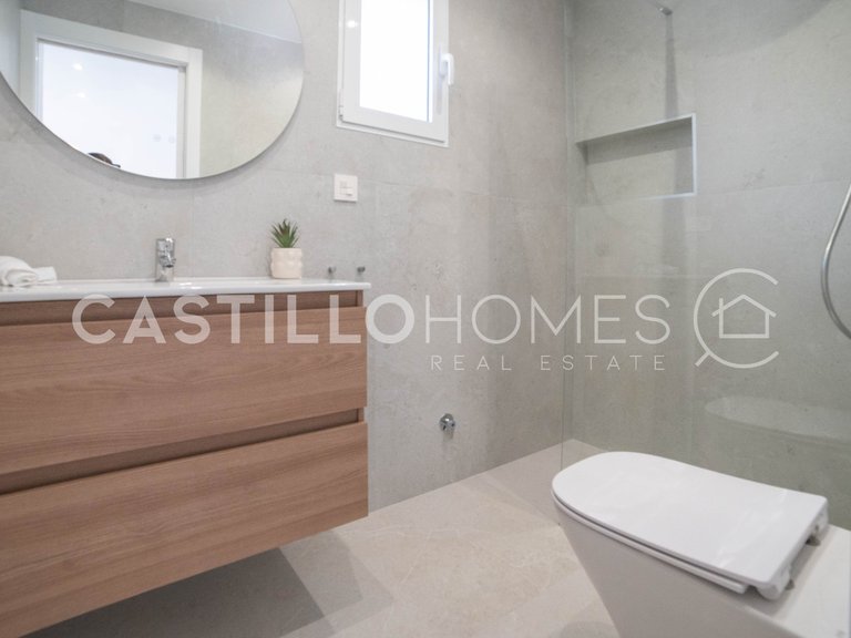Villa for Sale in Torrevieja, Alicante 17