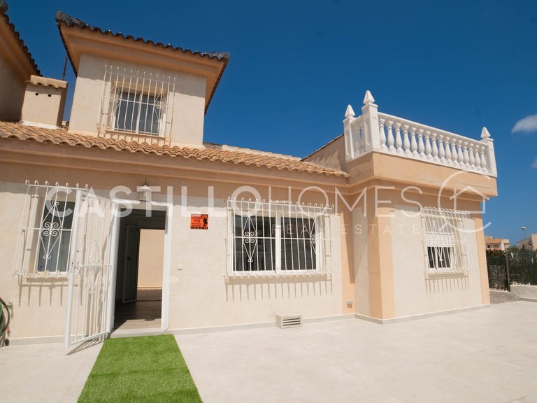 Town House for Sale in Ciudad Quesada, Alicante 2