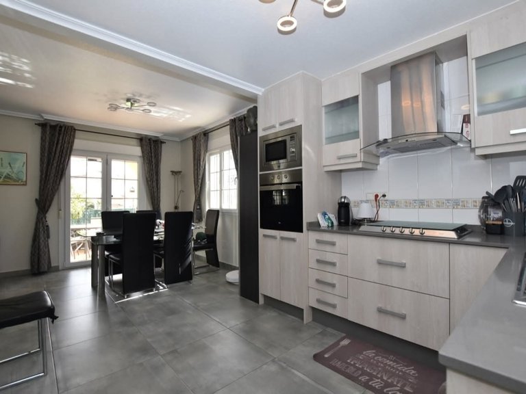 Villa for Sale in Orihuela Costa, Alicante 5