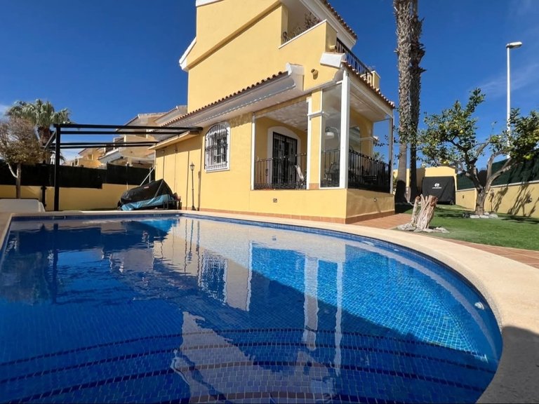 Villa for Sale in Orihuela Costa, Alicante 2