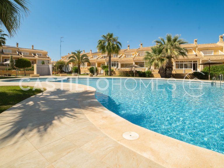 Town House for Sale in Torrevieja, Alicante 1