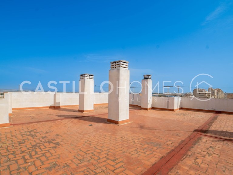 Apartment for Sale in Torrevieja, Alicante 26