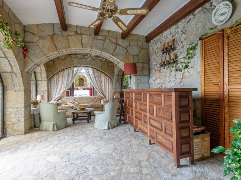 Country House for Sale in Pollença, Balearic Islands 13