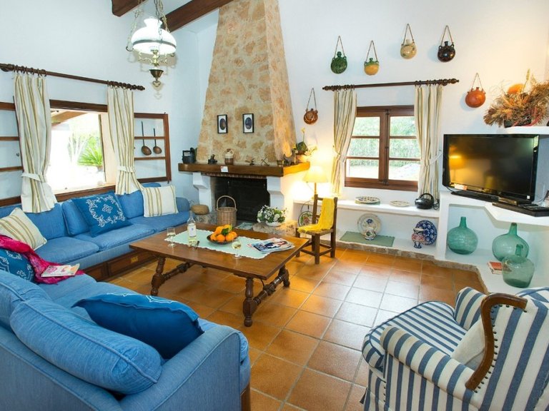 Country House for Sale in Pollença, Balearic Islands 3