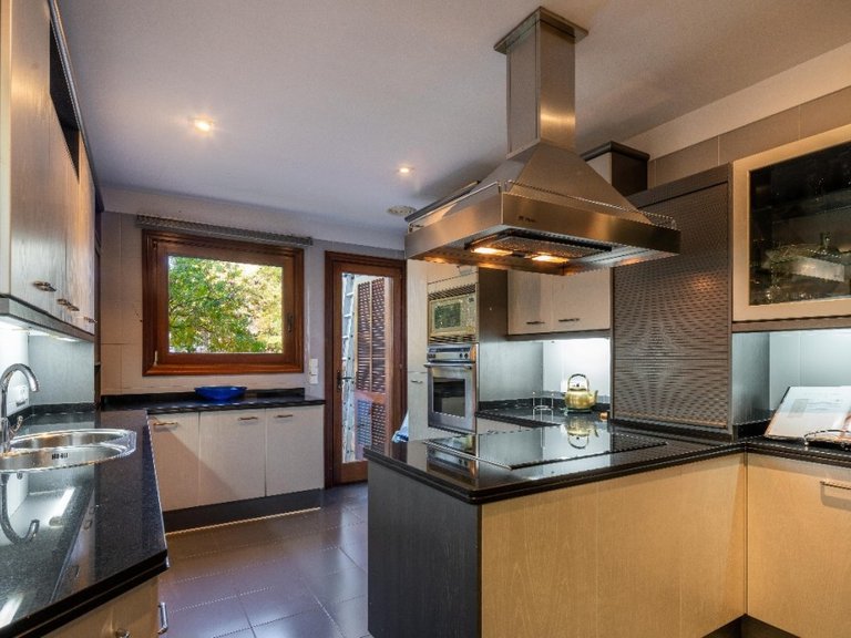 Villa for Sale in Port De Pollença, Balearic Islands 15