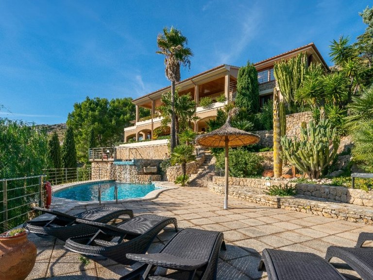 Villa for Sale in Port De Pollença, Balearic Islands 8