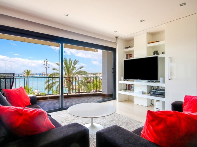 Apartment for Sale in Puerto de Alcúdia, Alcúdia, Balearic Islands 2