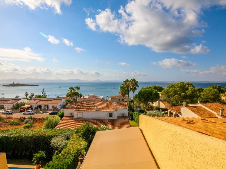 Villa for Sale in Alcanada, Alcúdia, Balearic Islands 8